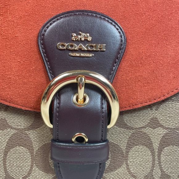 Coach Kleo Signature Khaki canvas Crossbody with Suede and Pebble Leather C5692 - Picture 4 of 16